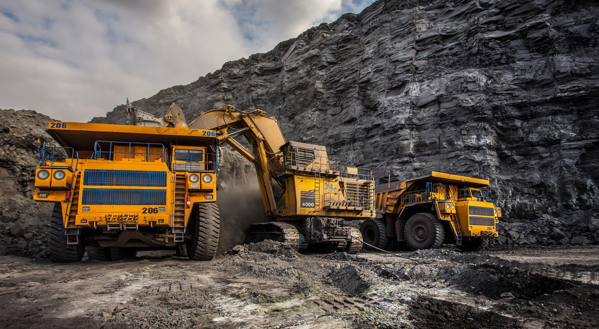 heavy-equipment-mining
