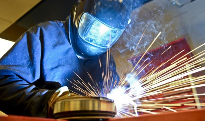 what is a welder and what do they do at work in the united states