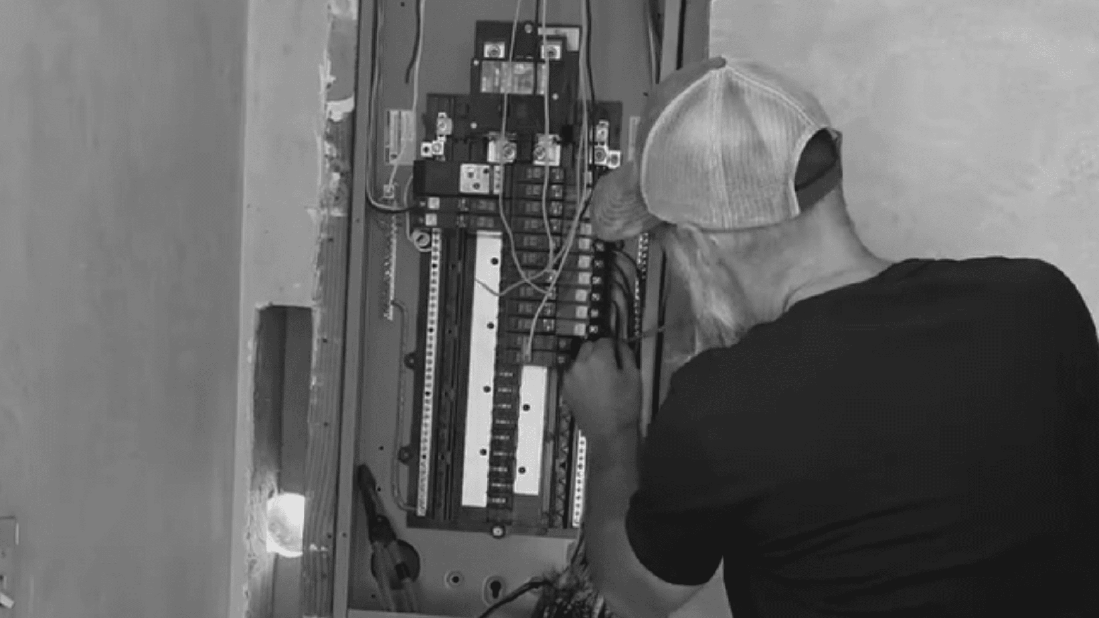 Steven, Electrician Steven, Electrician