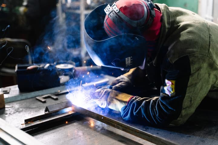 how to become a welder in america